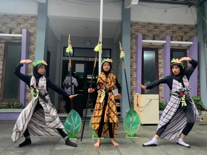 SENI PERTUNJUKAN SDAI